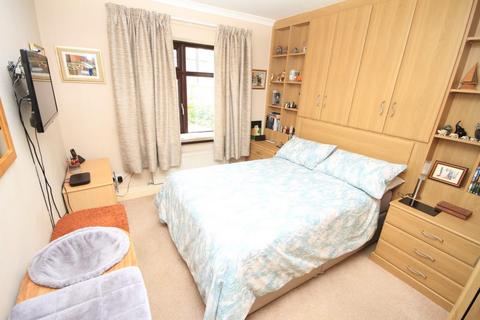 167 Moorside Road, Bradford, BD2 3HD