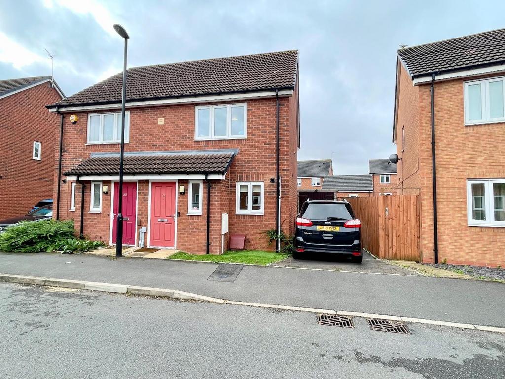 Steinway, Bannerbrook Park, Coventry NO ONWARD CHAIN 2 bed semi