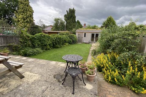 10 Laverdene Drive, Sheffield, S17 4HH