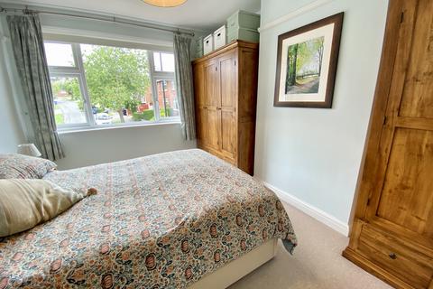 10 Laverdene Drive, Sheffield, S17 4HH
