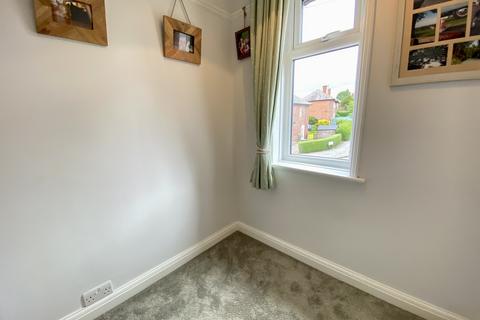 10 Laverdene Drive, Sheffield, S17 4HH