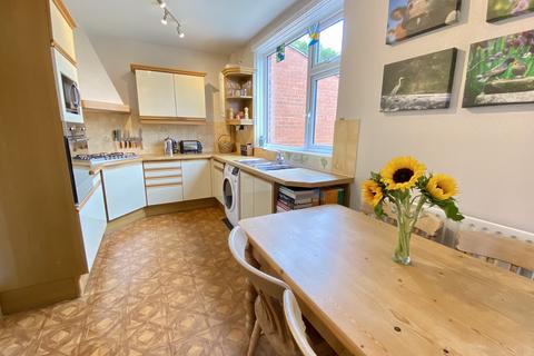 10 Laverdene Drive, Sheffield, S17 4HH