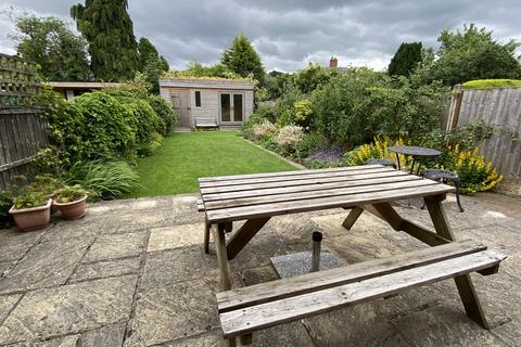 10 Laverdene Drive, Sheffield, S17 4HH