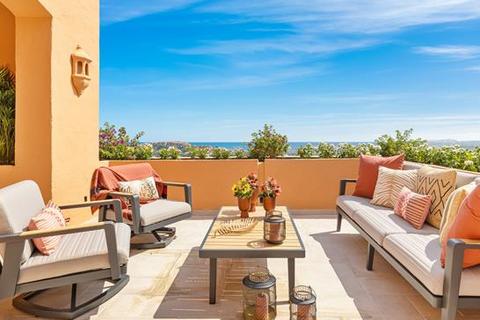 3 bedroom penthouse, Les Belvederes, Marbella, Malaga