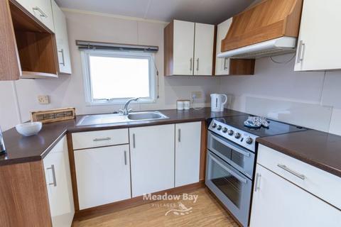 3 bedroom static caravan for sale, Golden Leas Holiday Park