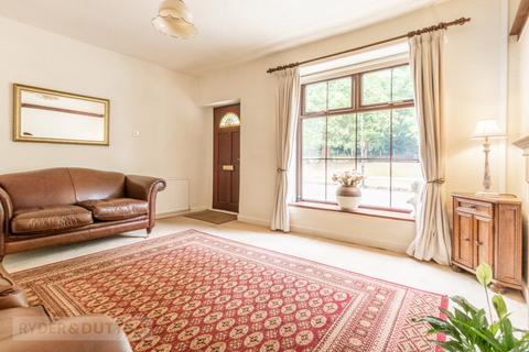 6 High Street, Uppermill, Oldham, OL3 6HX