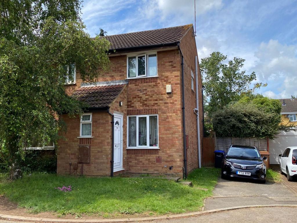 Piccadilly Close, Roselands... 2 bed semidetached house £200,000