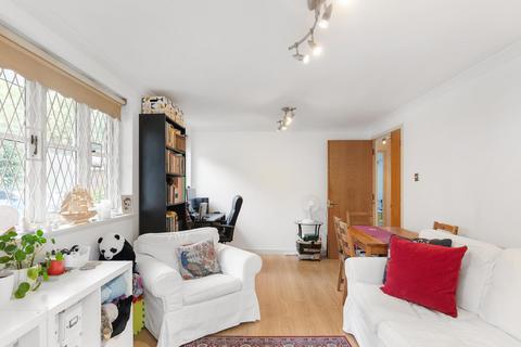 1 bedroom flat for sale, Brompton Park Crescent, London, SW6