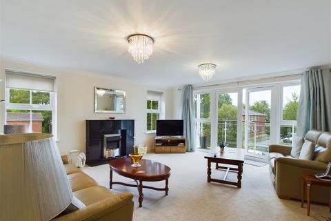 2 bedroom flat for sale, WINDSOR COURT, AUGHTON PARK DRIVE, AUGHTON