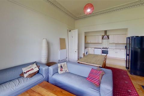 4 bedroom flat to rent, Glengyle Terrace, Edinburgh, EH3