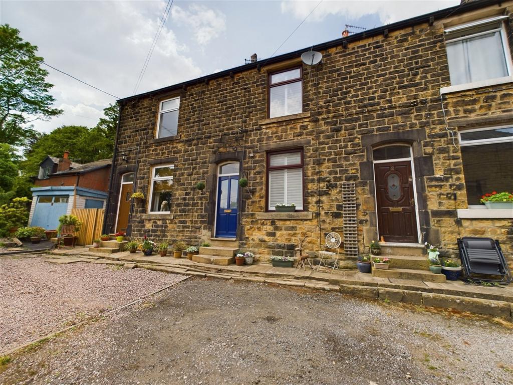 Off Mossley Road, Grasscroft, Saddleworth 2 bed terraced house for sale