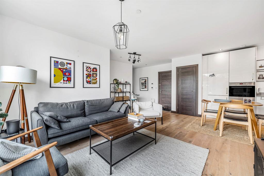 Apartment in Reading - View 2