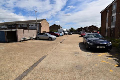 49 Coronation Avenue, East Tilbury, Tilbury, RM18 8SJ