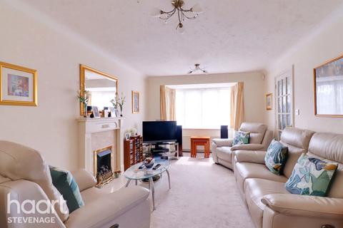 99 Boxfield Green, Stevenage, SG2 7DS