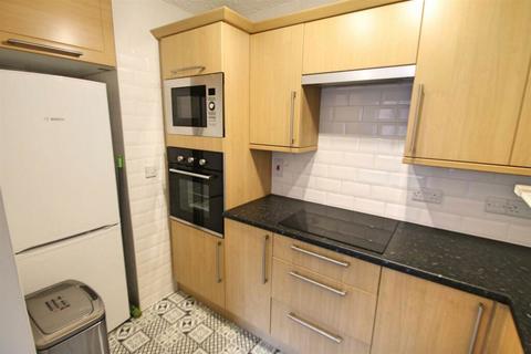 1 bedroom flat for sale - Meadowcroft, High street, Bushey, Hertfordshire, WD23 3BY