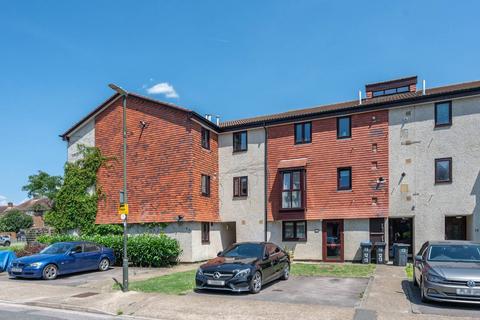 6 Coniston Close, London, SW20 9NJ