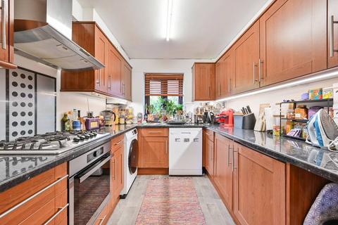 6 Coniston Close, London, SW20 9NJ