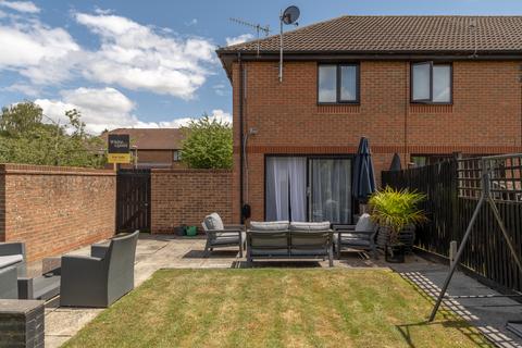 2 bedroom end of terrace house for sale, Copse Lane, Horley, Surrey, RH6