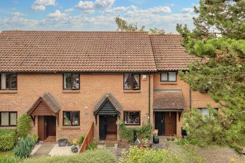 2 bedroom terraced house for sale, Oaklands, Horley, Surrey, RH6