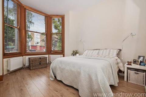 1 bedroom flat for sale, Gordon Road, London, W5