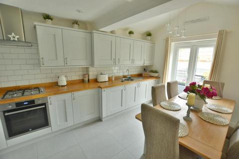 27 Charter Road, Bournemouth, BH11 9SS
