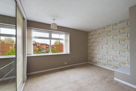2 bedroom semi-detached house for sale, Colwall Avenue, HU5