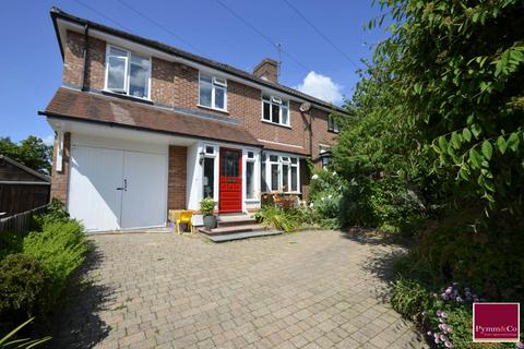 4 bedroom semi-detached house to rent, Hillside Close, Norwich NR7