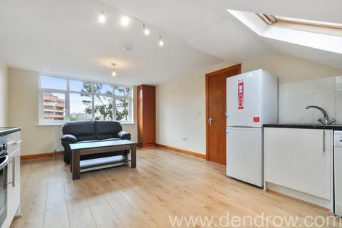 1 bedroom flat for sale, Gordon Road, Ealing, London, W5