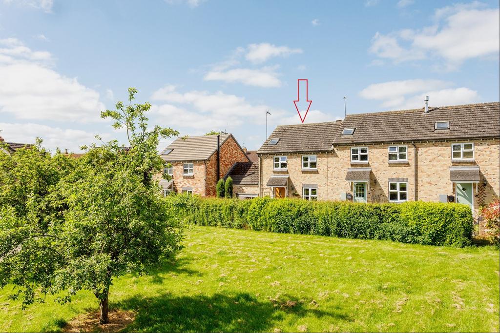 The Paddock, York YO41 3 bed terraced house for sale £260,000