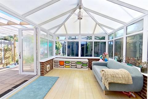 53 Crabtree Lane, Lancing, BN15 9PL
