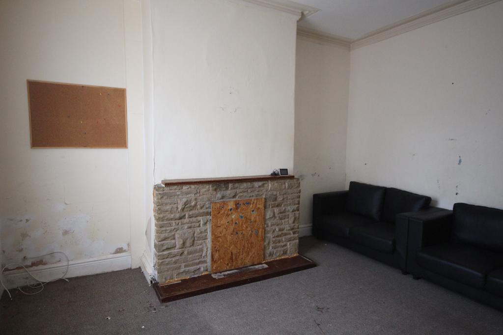 Temple View Terrace, East End Park, Leeds, West Yorkshire, LS9 2 bed