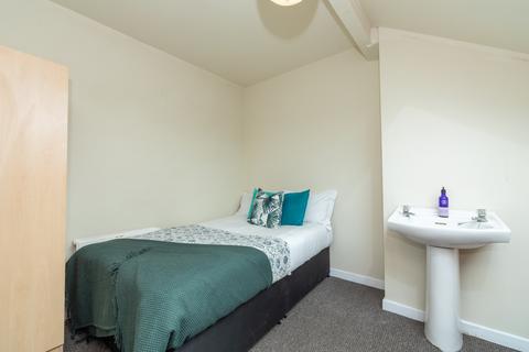 1 bedroom in a house share to rent - 79 Headingley Avenue, Headingley, Headingley, Leeds, LS6 3ER