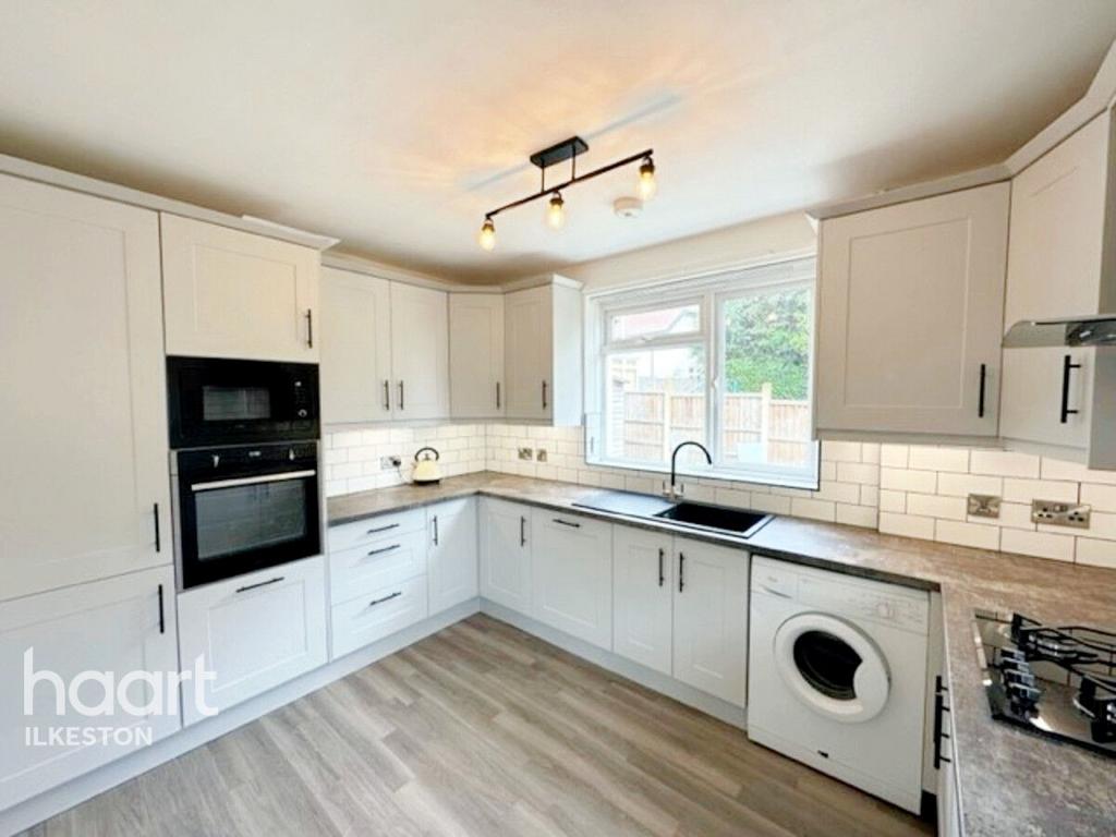 Cavendish Road, Ilkeston 3 bed semidetached house £190,000