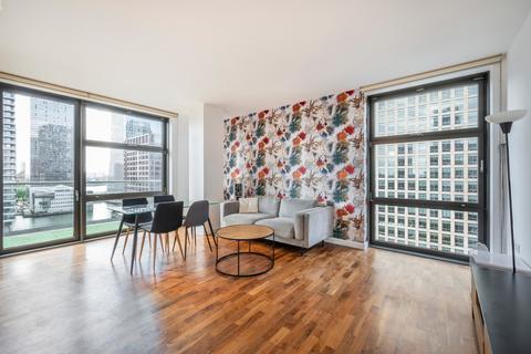 2 bedroom flat for sale, Discovery Dock Apartments West, 2 South Quay Square, London