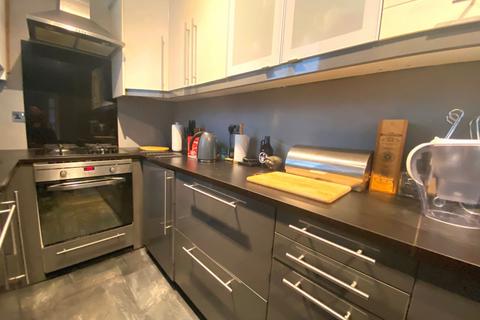 96 Junction Road, Northampton, NN2 7HS