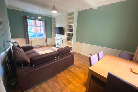 96 Junction Road, Northampton, NN2 7HS