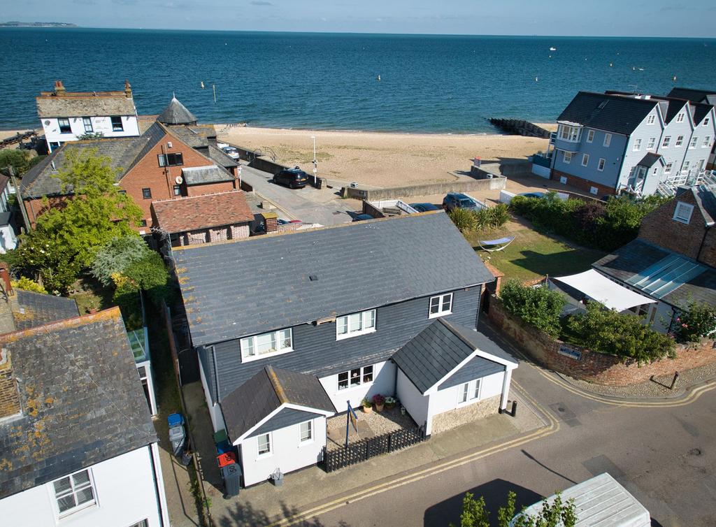 Island Wall, Whitstable, CT5 6 bed detached house for sale £1,400,000