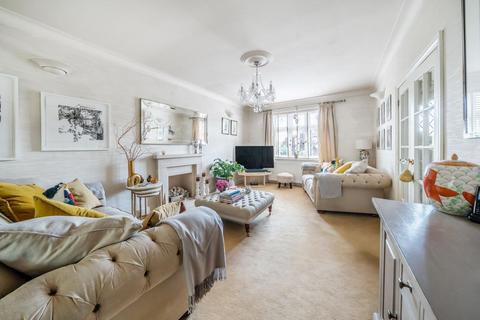301 Pickhurst Rise, West Wickham, BR4 0AH