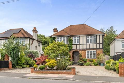 301 Pickhurst Rise, West Wickham, BR4 0AH