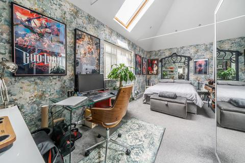 301 Pickhurst Rise, West Wickham, BR4 0AH