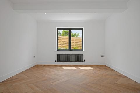 24 Barlows Lane, Wilbarston, Market Harborough, LE16 8QB
