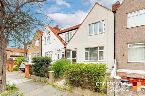 3 bedroom terraced house for sale, Shaftesbury Avenue, Enfield, Greater London, EN3 7HS