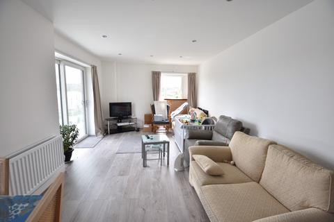 2 bedroom flat to rent, Ellesmere Court, Stirling Drive, Luton, Bedfordshire, LU2 0GD