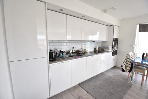2 bedroom flat to rent, Ellesmere Court, Stirling Drive, Luton, Bedfordshire, LU2 0GD