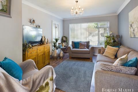 4 bedroom semi-detached house for sale - Orchard Close, Frome