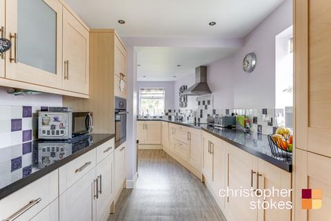 24 Willow Close, Cheshunt, Waltham Cross, EN7 6RY