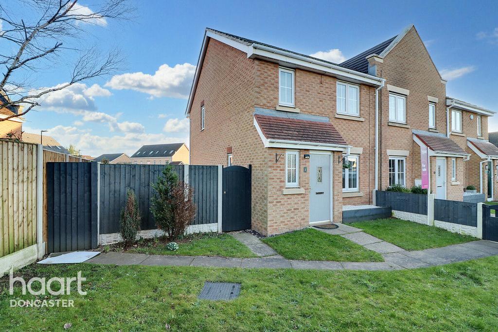 Harris Road, Doncaster 3 bed end of terrace house for sale £155,000