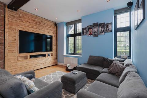 1 bedroom apartment to rent, The Driftbridge, Epsom