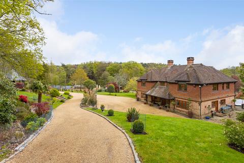5 bedroom detached house to rent - Cross Colwood Lane, Bolney, Haywards Heath, West Sussex, RH17