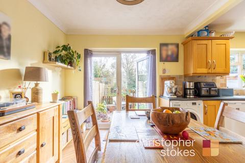 28 Cillocks Close, Hoddesdon, EN11 8QT